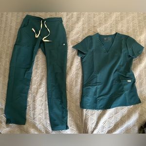 Figs Used XS Scrub Set: Caribbean Blue